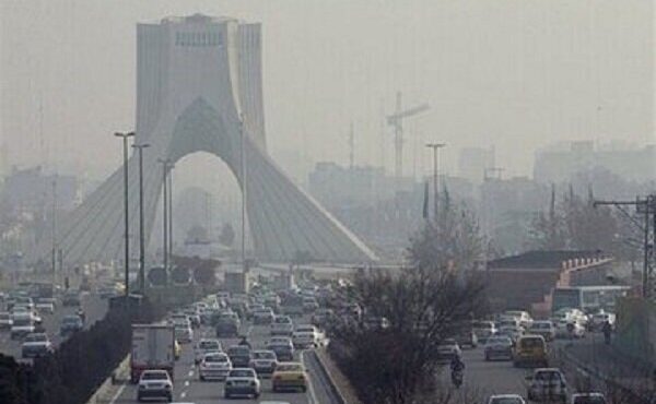 آیا خوردن شیر در هوای آلوده مفید است+فیلم