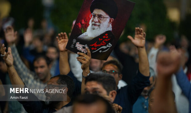 آیتالله خامنهای نماد وحدت، بیداری و شجاعت در برابر دشمن بود آیتالله خامنهای نماد وحدت، بیداری و شجاعت در برابر دشمن بود