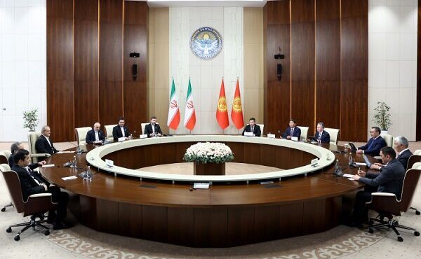 امنیت منطقه در گرو نفی مداخله بیگانگان است