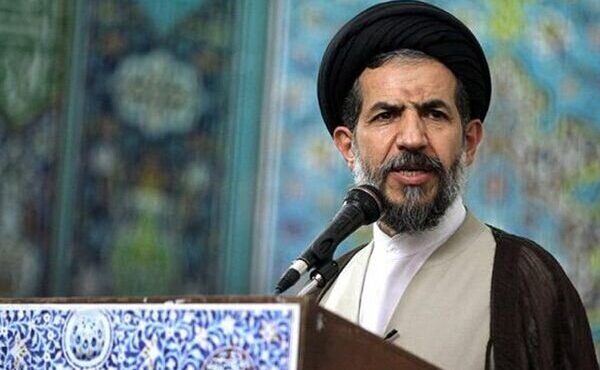 انقلاب اسلامی با رهبری یک فقیه حکیم و تاریخ‌ساز شکل گرفت