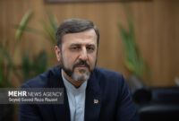 تفاهم ایران و عمان به منزله بازگشایی تنگه هرمز نیست