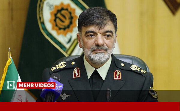 شهید موسوی علمدار رهبر شهید بودند