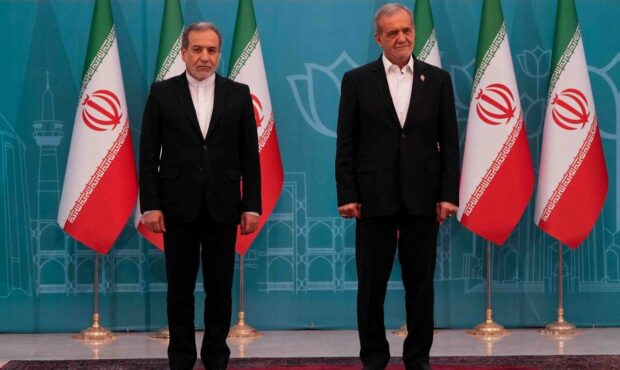 قدردانی عراقچی پزشکیان درپی انتخاب وزارت خارجه به عنوان دستگاه برگزیده