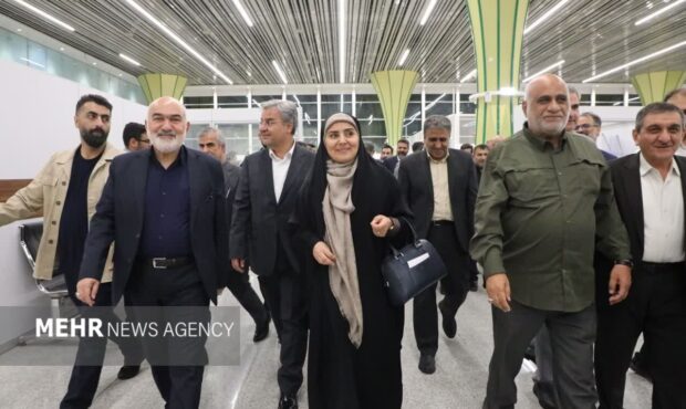 وزیر راه و شهرسازی وارد خوزستان شد