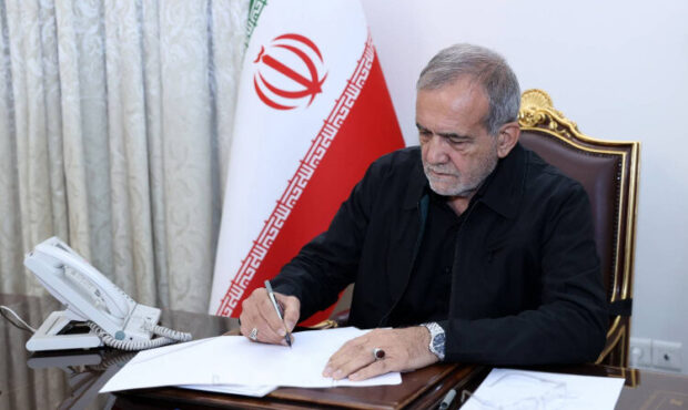 پزشکیان قهرمانی تیم ملی والیبال نوجوانان در مسابقات جهانی را تبریک گفت