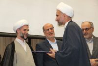 کرامت مردم باید در صدر توجهات باشد