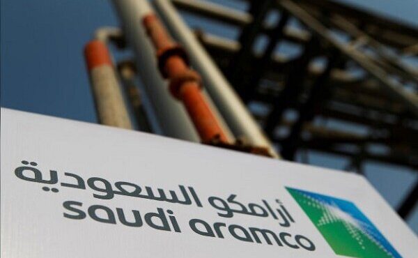 افت قیمت سهام آرامکو پس از هدف قرار گرفتن پالایشگاه جیزان