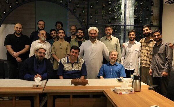 بازخوانی تجربه یک‌ساله انجمن سلمان تا بررسی نسبت اندیشه و ادبیات