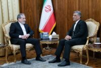 دیدار سفیر جدید ایران در کره جنوبی با وزیر امور خارجه