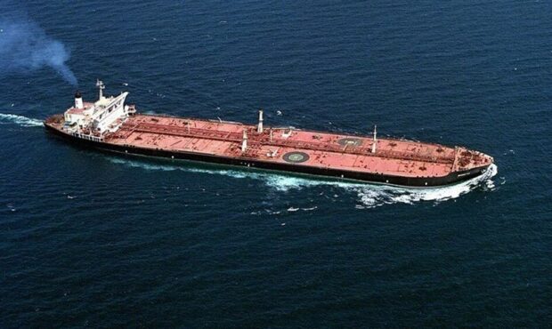 رصد و اقدام سپاه علیه شناورهای متخلف +فیلم
