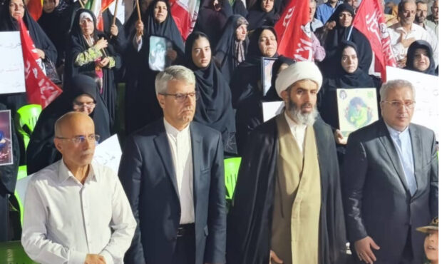 صبر خانواده شهدای لامرد تصویر قدرت ایران است