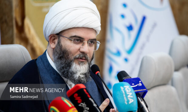 قرآن باید از فضای تبلیغی به متن زندگی راه پیدا کند