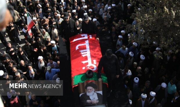 مراسم تشییع پیکر آیتالله شبیری زنجانی در قم ؛ وداع با فقیه مردمدار مراسم تشییع پیکر آیتالله شبیری زنجانی در قم ؛ وداع با فقیه مردمدار