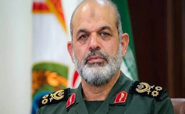 نیروی پدافند هوایی ارتش و سپاه معادلات دشمن را بر هم میزنند نیروی پدافند هوایی ارتش و سپاه معادلات دشمن را بر هم میزنند
