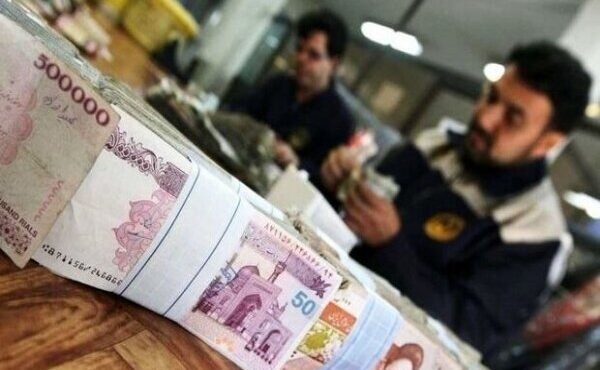وام نقدی یا اعتبار زنجیره‌ای؛ کدام‌یک تورم‌زاتر است؟