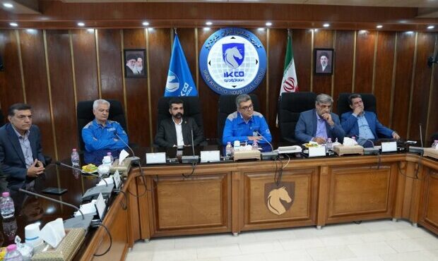 اهدای یک دستگاه ون وانا جهت توزیع داروهای هموفیلی در سیستان و بلوچستان اهدای یک دستگاه ون وانا جهت توزیع داروهای هموفیلی در سیستان و بلوچستان
