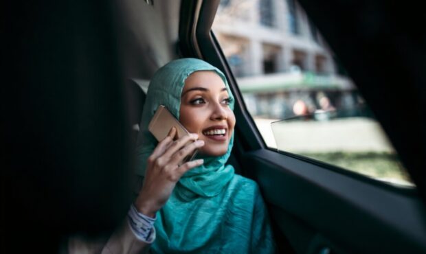 تناقض عصر دیجیتال؛چرا با وجود ارتباط دائمی احساس تنهایی بیشتر شده است؟ تناقض عصر دیجیتال؛چرا با وجود ارتباط دائمی احساس تنهایی بیشتر شده است؟
