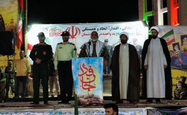 دشمن پس از ناکامی نظامی به دنبال ایجاد شکاف در جامعه است