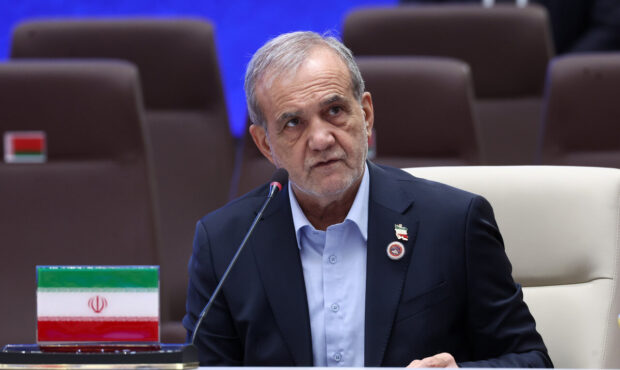 دشمنان نمی‌توانند به این سادگی ایران را مورد محاصره قرار دهند