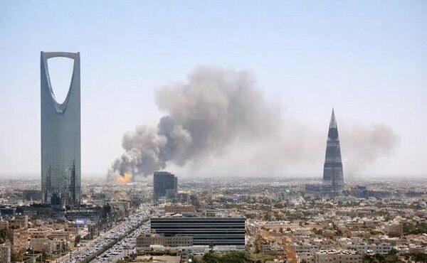 شنیده شدن صدای انفجارهای متعدد در ریاض شنیده شدن صدای انفجارهای متعدد در ریاض