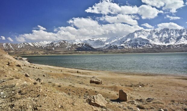 چغاخور در محاصره خشکسالی؛ بیش از یک‌سوم تالاب خشک شد